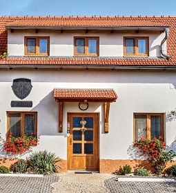 Penzion U TŘÍ RŮŽÍ - Vrbice - jižní Morava