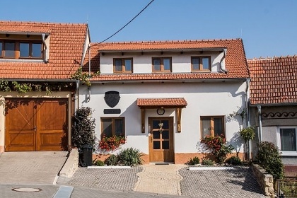 Penzion U TŘÍ RŮŽÍ - Vrbice - jižní Morava