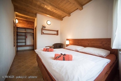 Penzion U TŘÍ RŮŽÍ - Vrbice - jižní Morava