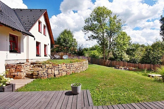 Chalupa s apartm�ny - na �pat� hory Radho��