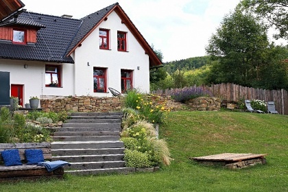 Chalupa s apartm�ny - na �pat� hory Radho��