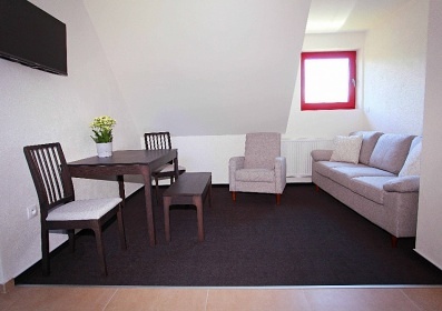 Chalupa s apartm�ny - na �pat� hory Radho��