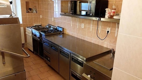 Chalupa u p�ehrady Fl�je - Kl�ny - Kru�n� hory