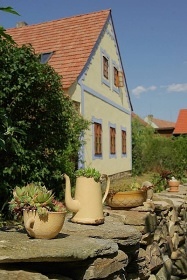 Chalupa Mokr� Lom - Vele��n - zv���tka na statku