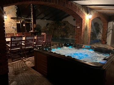 Jihočeská wellness chalupa - vyhřívaný bazén