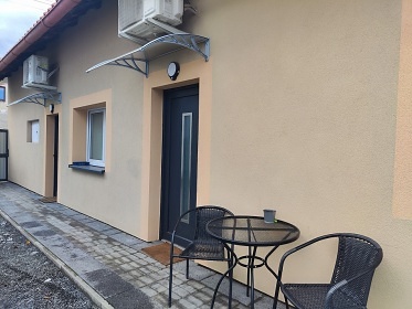 Chalupa Labsk stezka - Podbrady - Opolany