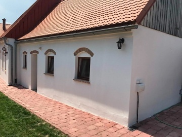 Chalupa s bazénem - apartmány Šatov - Znojmo