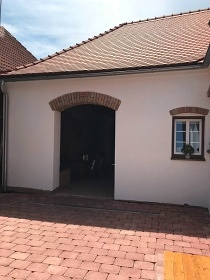 Chalupa s baz�nem - n�rodn� park Podyj� - Znojmo
