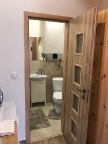 Chalupa s baz�nem - n�rodn� park Podyj� - Znojmo