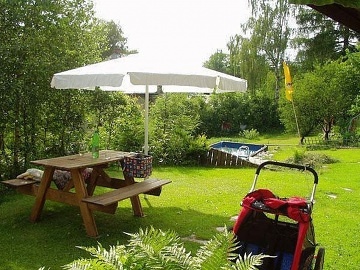 Chalupa s baz�nem - Krkono�e - Lys� hora