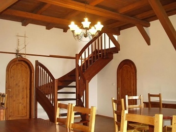 Chalupa s baz�nem - Krkono�e - Lys� hora