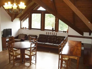 Chalupa s baz�nem - Krkono�e - Lys� hora