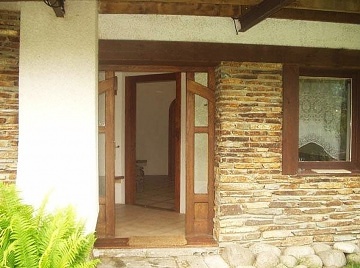 Chalupa s baz�nem - Krkono�e - Lys� hora