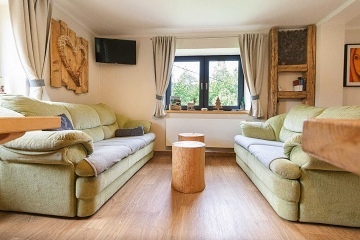 Chalupa s baz�nem u p�ehrady - Rali�ka - Beskydy