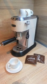 Chalupa s baz�nem u p�ehrady - Rali�ka - Beskydy