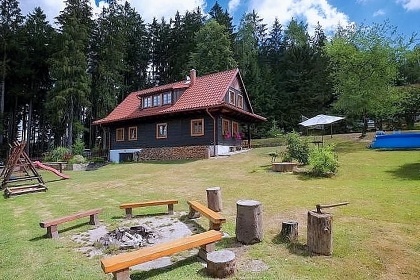 Valask roubenka s baznem - cyklostezka Beva