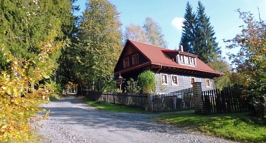 Valask roubenka s baznem - cyklostezka Beva