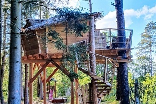 Treehouse Chrastná - Resort Ralsko - Glamping