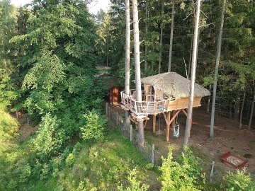 Treehouse Chrastná - Resort Ralsko - Glamping