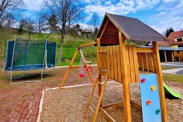 Wellness chalupa a baz�n - Podorlicko