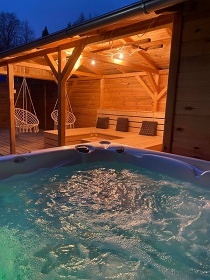 Rodinn� Wellness chalupa s baz�nem - Podorlicko