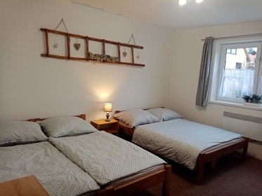 Wellness chalupa a baz�n - Podorlicko