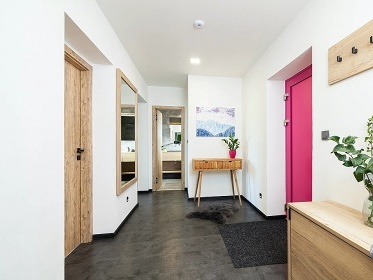 Rodinn� chata - dom�c� kino a v��ivka - Malenovice