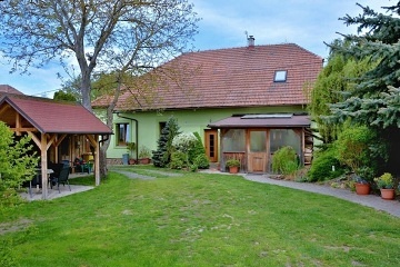 Chalupa s baz�nem - p�ehrada Se� - �elezn� hory