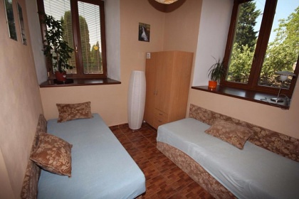 Chalupa s baz�nem - p�ehrada Se� - �elezn� hory