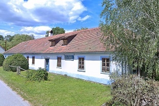 Nov� objekt: Jiho�esk� chalupa a uzav�en� dv�r - Slavonice 2C-021