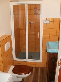 Jiho�esk� chalupa a uzav�en� dv�r - Slavonice