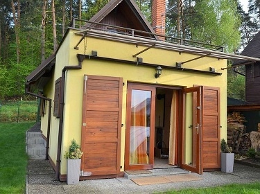 Chata s baz�nem - z�mek Hrub� Sk�la - �esk� r�j