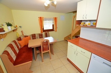 Chata s baz�nem - z�mek Hrub� Sk�la - �esk� r�j