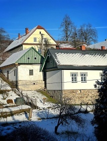 Chalupa u pramene �eky Odry - hrad Helf�t�n