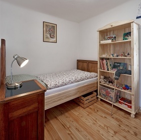 Chalupa u pramene �eky Odry - hrad Helf�t�n