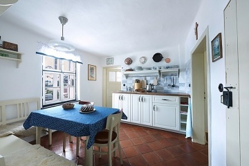 Chalupa u pramene �eky Odry - hrad Helf�t�n