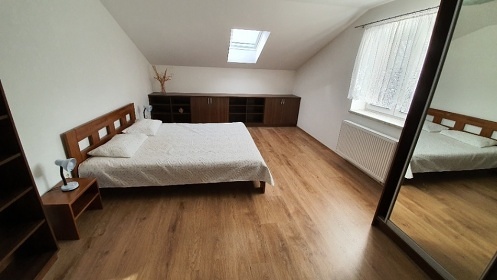 Chalupa a zahrada UNESCO Kutn� Hora - z�mek Ka�ina