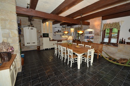 Chalupa Krkonoe - bazn a sauna - ern hora