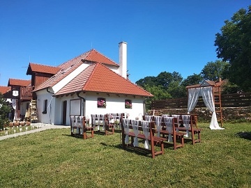 Rodinn penzion - bazn a bio farma - Borotn