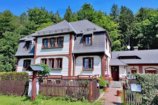 Chalupa s apartmny - esk vcarsko - Chibsk