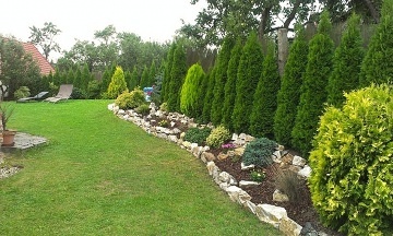 Chalupa s baz�nem - B�tov - Vranovsk� p�ehrada