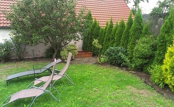 Chalupa s baz�nem - B�tov - Vranovsk� p�ehrada