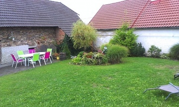 Chalupa s baz�nem - B�tov - Vranovsk� p�ehrada