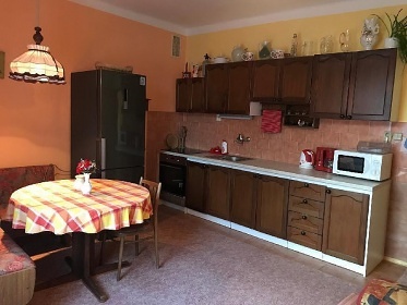 Chalupa s baz�nem - B�tov - Vranovsk� p�ehrada