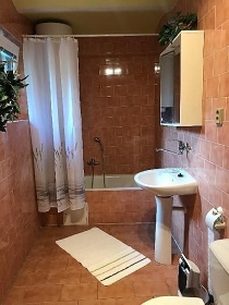 Chalupa s baz�nem - B�tov - Vranovsk� p�ehrada