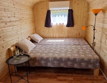 Maringotka na pronájem - Glamping Mělník