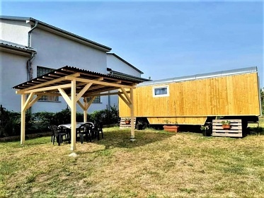 Maringotka na pronájem - Glamping Mělník