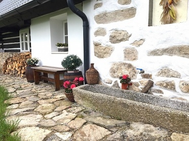 Roubenka samota s bazénem - Chřešťovice - Orlík