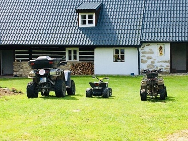 Roubenka s baz�nem - samota P�sek - Orl�k