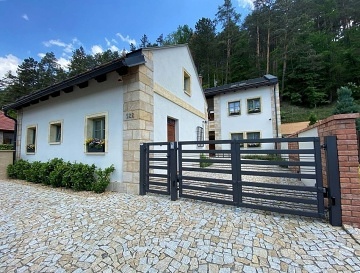 Penzion Stodola - Bělá pod Bezdězem